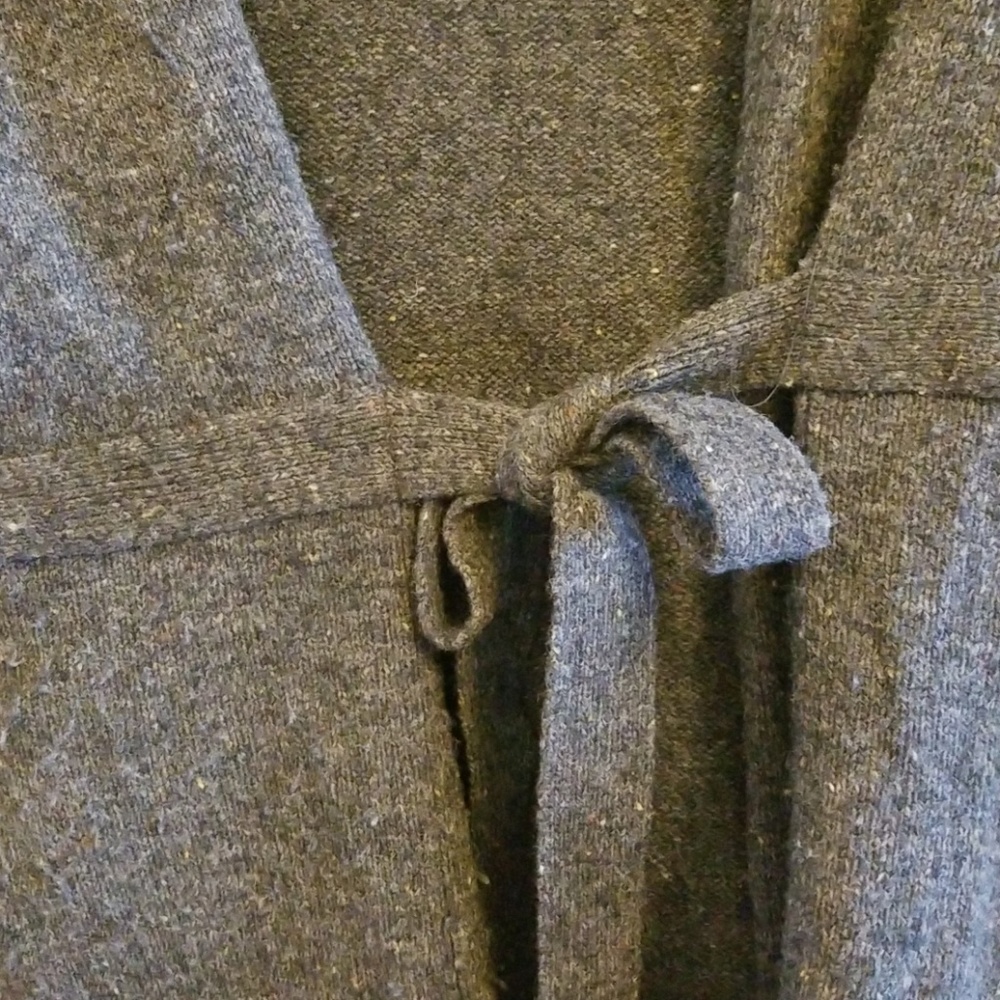 Sweater - Picture 3 of 4